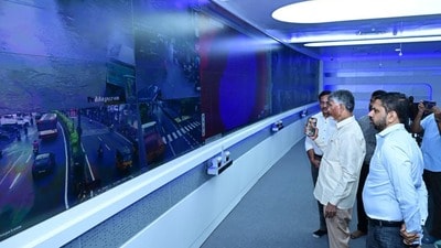 సమీక్షలో చంద్రబాబు సమీక్షలో చంద్రబాబు