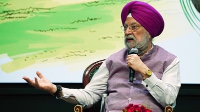 Union Minister of Petroleum & Natural Gas Hardeep Singh Puri (ANI/File)