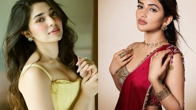 శ్రీలీల, కృతి శెట్టి కెరీర్ లో ఊహించని మార్పు.. ఇతర ఇండస్ట్రీల వైపు అడుగులు.. మాస్టర్ ప్లాన్! (instagram) శ్రీలీల, కృతి శెట్టి కెరీర్ లో ఊహించని మార్పు.. ఇతర ఇండస్ట్రీల వైపు అడుగులు.. మాస్టర్ ప్లాన్! (instagram)