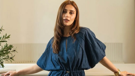 Here's how to style denim dresses.