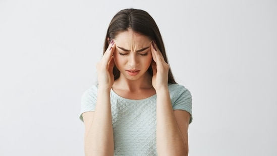 Migraine pain during periods occurs due to hormonal shifts.