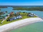 For more than a year, the identity of the Gordon Drive buyer has been cloaked in secrecy, shielded by a land trust and strict nondisclosure agreements. 