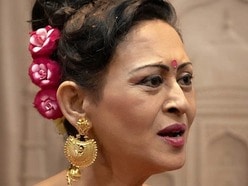 ‘বিধবা তো আর সাজতে পারব না, আমার স্বামী আছে…’, বিতর্ক উস্কে কড়া জবাব ইন্দ্রাণীর