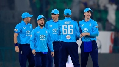 Ben Duckett and Liam Dawson earn England consolation win over Sri Lanka in ODI tri-series. (REUTERS)