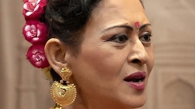 ‘বিধবা তো আর সাজতে পারব না, আমার স্বামী আছে…’, বিতর্ক উস্কে কড়া জবাব ইন্দ্রাণীর ‘বিধবা তো আর সাজতে পারব না, আমার স্বামী আছে…’, বিতর্ক উস্কে কড়া জবাব ইন্দ্রাণীর