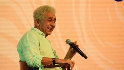 Naseeruddin Shah has backed the protesting Jamia Millia Islamia students.