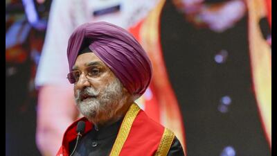 Sandhu asked the industries department to focus on bottlenecks it could resolve, noting that deadlines had been missed repeatedly. (RAJ K RAJ /HT PHOTO)