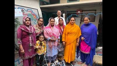 Women from Chhoti Si Aasha Foundation in Khuda Lahora, Chandigarh. (HT Photo) Women from Chhoti Si Aasha Foundation in Khuda Lahora, Chandigarh. (HT Photo)