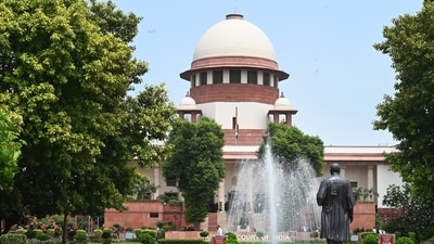 A bench, comprising CJI Surya Kant and justices Joymalya Bagchi and V Mohana, urged the poll panel to proactively reach out to voters who may have been left out of the draft electoral roll. (HT Photo)