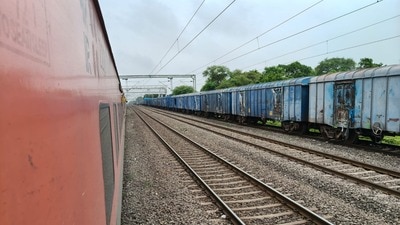 ప్రతీకాత్మక చిత్రం (HT Telugu) ప్రతీకాత్మక చిత్రం (HT Telugu)