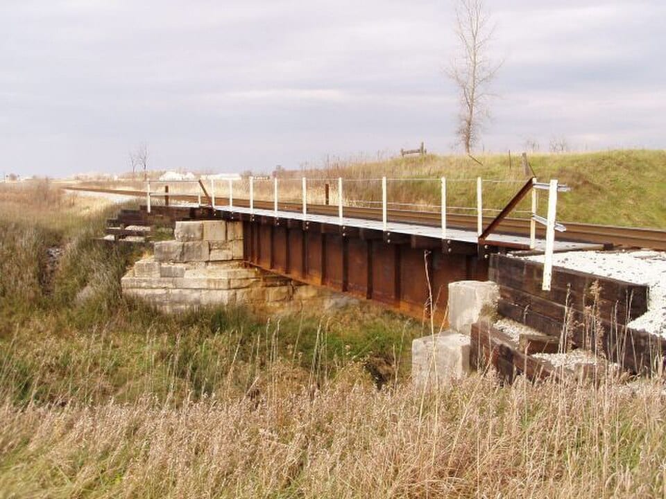 Historic Monon Line in White County, Indiana (Wikimedia Commons) Historic Monon Line in White County, Indiana (Wikimedia Commons)
