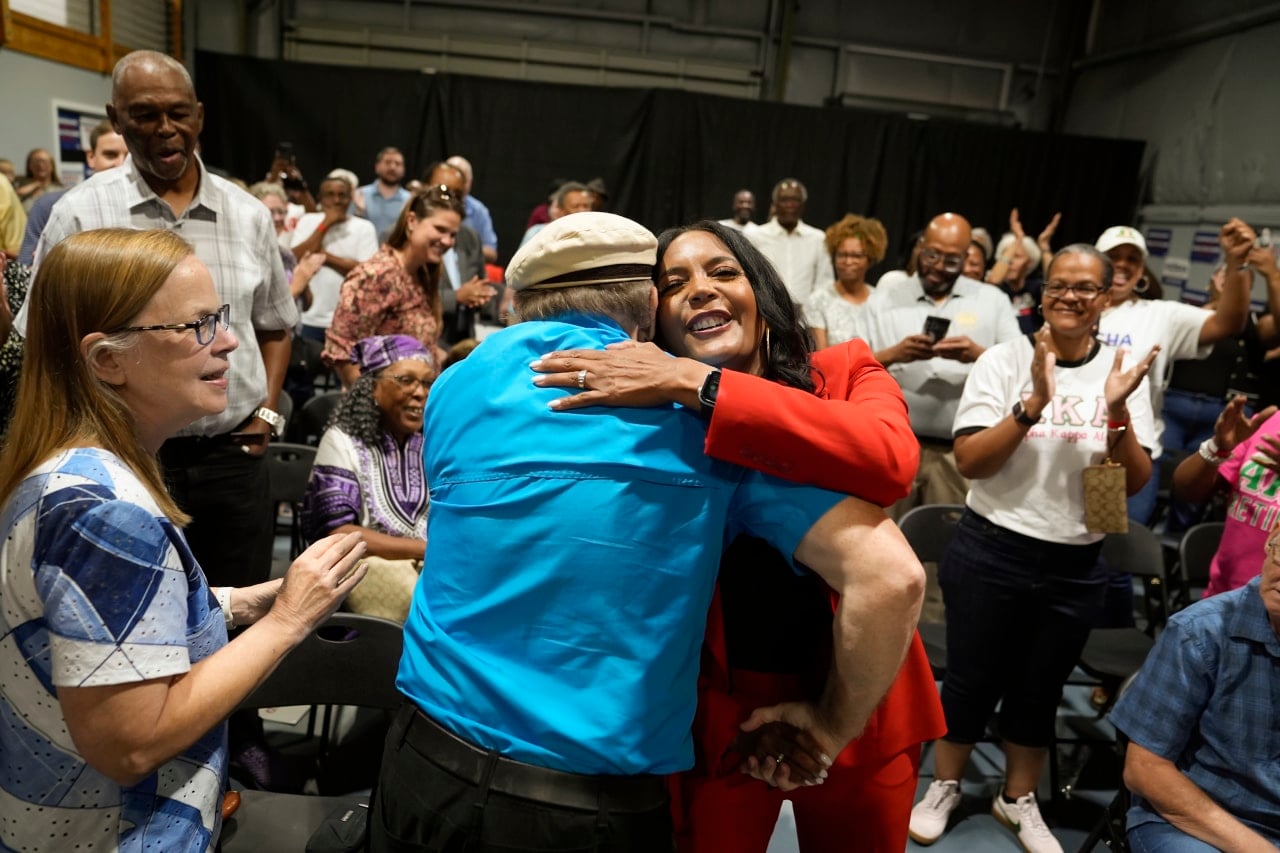 Bottoms makes a campaign stop in Rome, Ga.