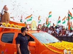 గుజరాత్ కార్యక్రమంలో ప్రధాని మోదీ