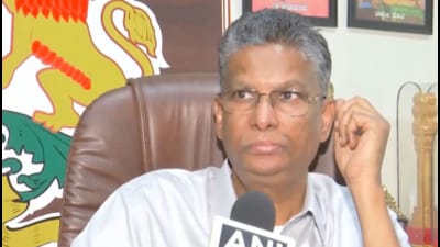 Karnataka minister Satish Jarkiholi. Karnataka minister Satish Jarkiholi.