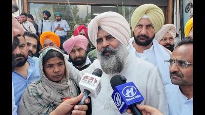 Punjab Congress chief Pargat Singh during a protest seeking justice for Parvinder Singh Jhota in Mansa on Friday. (HT)