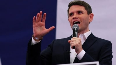 Democratic candidate for U.S. Senate from Texas James Talarico showed his dosa making skills during the campaign, in Irving. (REUTERS)