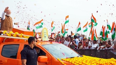 గుజరాత్ కార్యక్రమంలో ప్రధాని మోదీ (Narendra Modi Photo Gallery) గుజరాత్ కార్యక్రమంలో ప్రధాని మోదీ (Narendra Modi Photo Gallery)