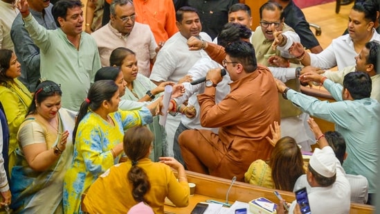 MCD reiterates prohibition regarding recording videos and photos of proceedings after House chaos
