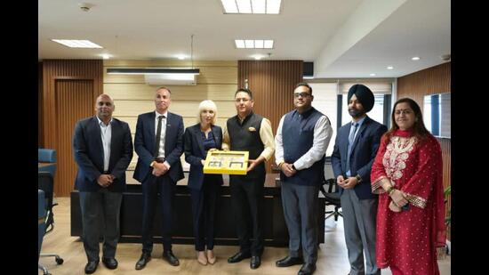 The talks focused on sectors such as agri-business, food processing, engineering, auto components and industry-linked skill development. (HT)