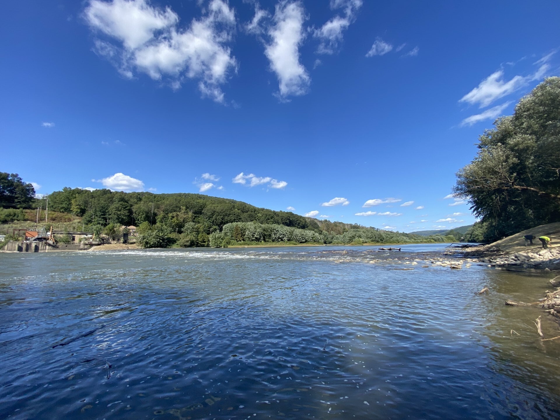 Many dam removals address rising repair costs for aging structures. Research in Pennsylvania suggests removal can restore flowing-water habitat, though sediment may affect downstream areas and stored contaminants can pose risks. Scientists say long-term monitoring is needed to understand the full ecological effects. (Wikimedia Commons)