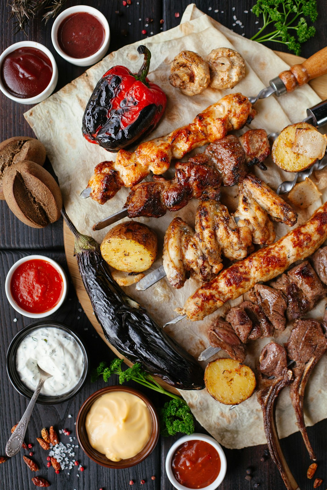 Paneer tikka, chicken tikka, tandoori chicken, fish and kebabs can be suitable options for a keto-friendly meal. (Unsplash) Paneer tikka, chicken tikka, tandoori chicken, fish and kebabs can be suitable options for a keto-friendly meal. (Unsplash)