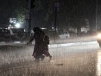 హైదరాబాద్​లో శుక్రవారం కురిసిన వర్షంలో ఇలా..(Mohammed Aleemuddin)