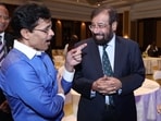 Tukaram Mundhe and Harsh Goenka at an event. 