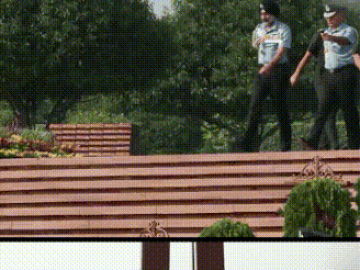 Amar Preet Singh pays tribute to fallen soldiers before IAF Command handover