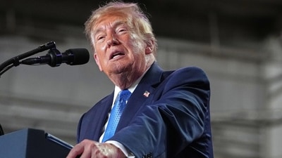 President Donald Trump, who has openly backed the Bolsonaro family, speaks as Brazil summons Argentina’s envoy over Flávio Bolsonaro’s trip to the US via Argentina. (AP Photo/Jacquelyn Martin) President Donald Trump, who has openly backed the Bolsonaro family, speaks as Brazil summons Argentina’s envoy over Flávio Bolsonaro’s trip to the US via Argentina. (AP Photo/Jacquelyn Martin)