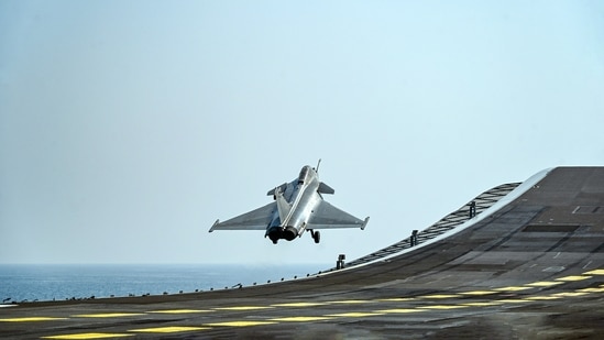 Rafale Marine aircraft successfully landed on the indigenous Aircraft Carrier, INS Vikrant, on its maiden attempt (Oct 29) during the trials by Indian Navy, at INS Hansa's Shore-Based Test Facility (SBTF), in South Goa on Friday. (@indiannavy/X)