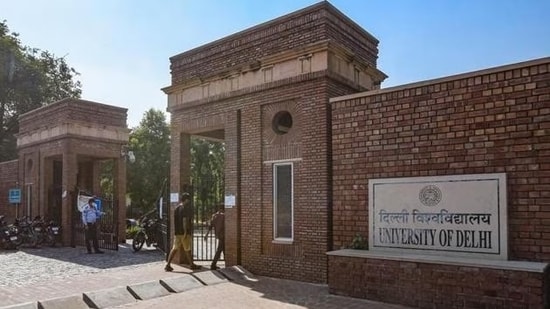 DU Assistant Recruitment 2026: Apply for 215 posts at du.ac.in, check details here