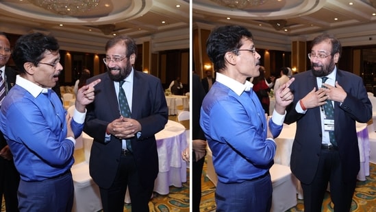 Tukaram Mundhe and Harsh Goenka at an event. 
