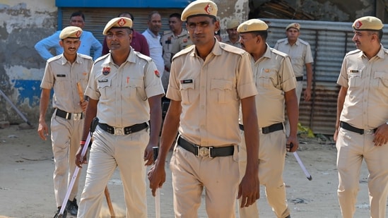 According to police, a case was registered against him under the NDPS Act at the Sector 17/18 police station following the recovery. (Parveen Kumar/Hindustan Times/Representational)