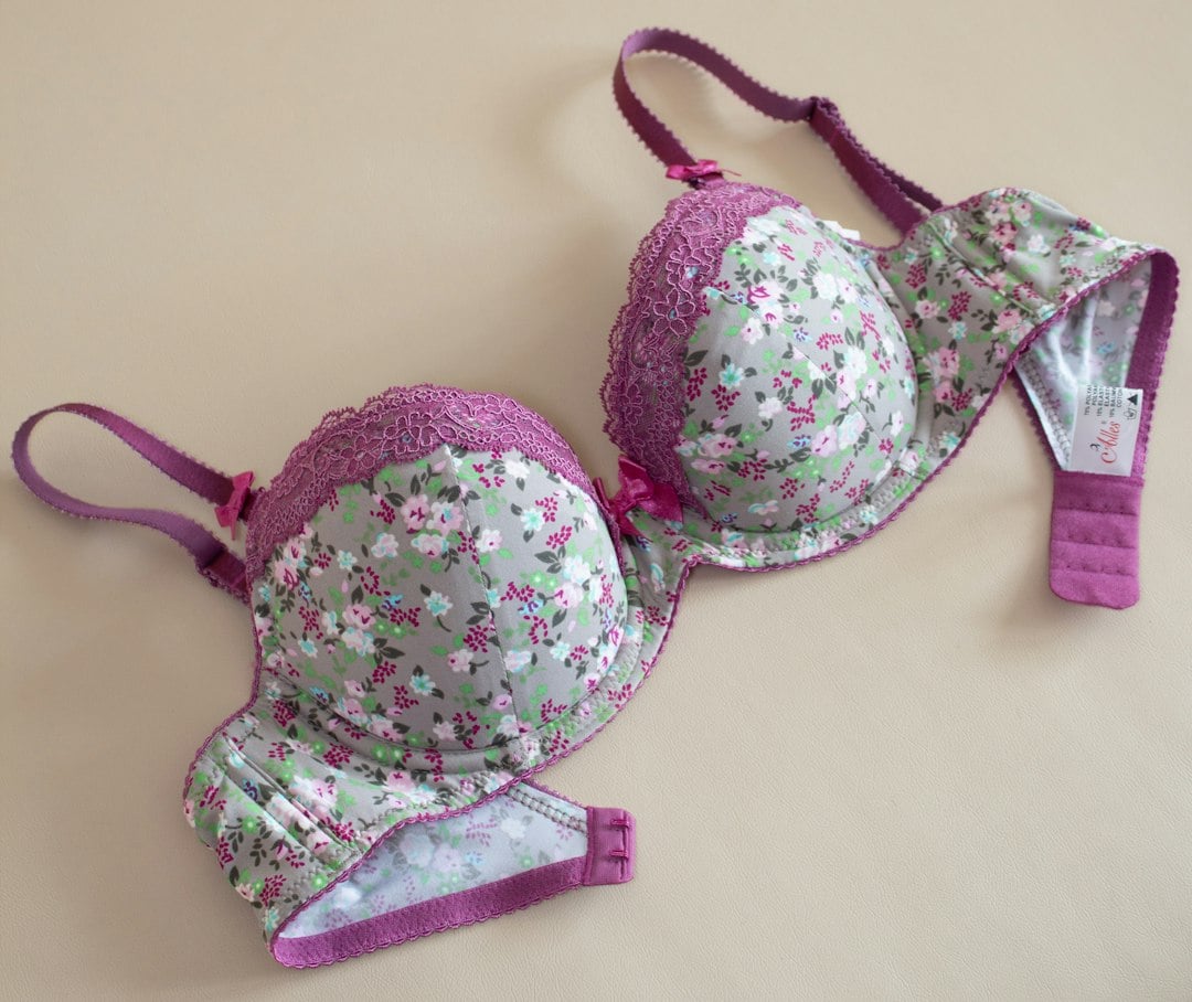 Underwired bras feature a thin, curved wire beneath each cup that helps provide structure and support. (Unsplash) Underwired bras feature a thin, curved wire beneath each cup that helps provide structure and support. (Unsplash)