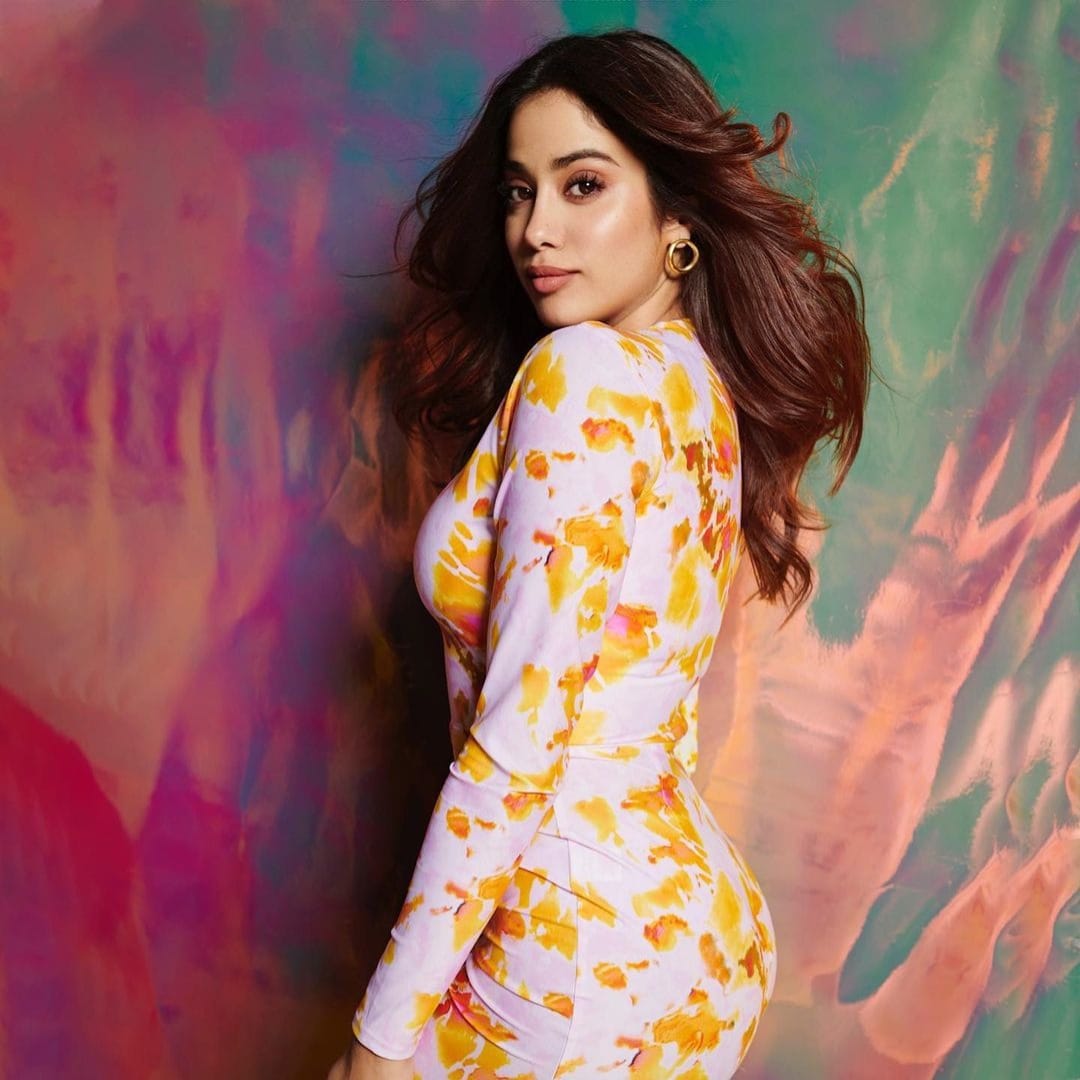 janhvi kapoor short dress Janhvi Kapoor's latest look in a floral dress is the ultimate summer staple